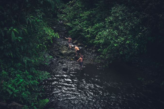 marvin-meyer-WpCviXDvoyQ-unsplash